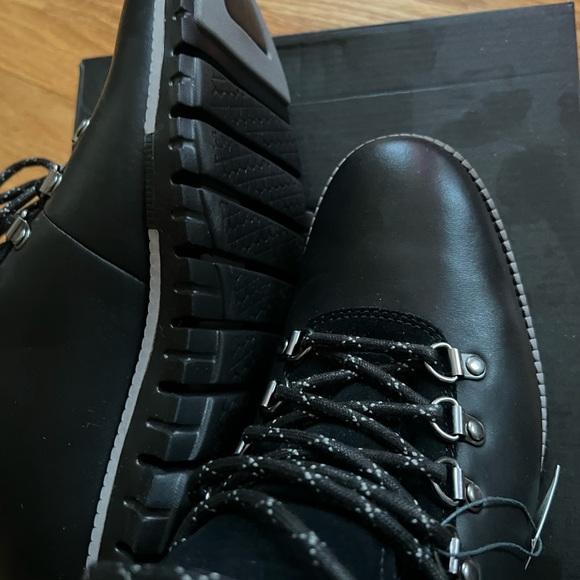 New Cole Haan Men's ZeroGrand Hiker Boot Black Leather Size 7.5 - Picture 6 of 6